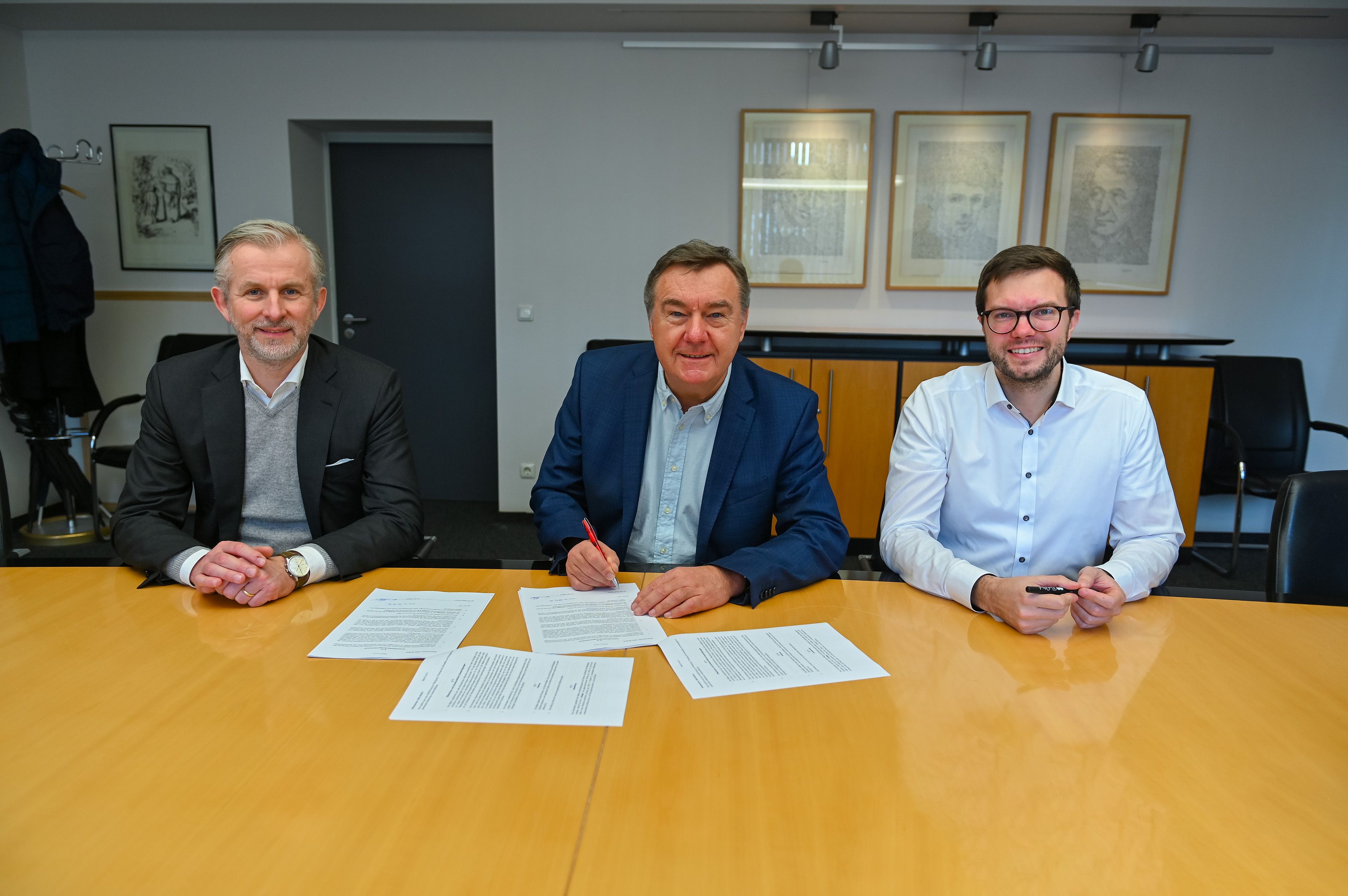 Von links nach rechts: Jan Rinnert, Claus Kaminsky, Maximilian Bieri